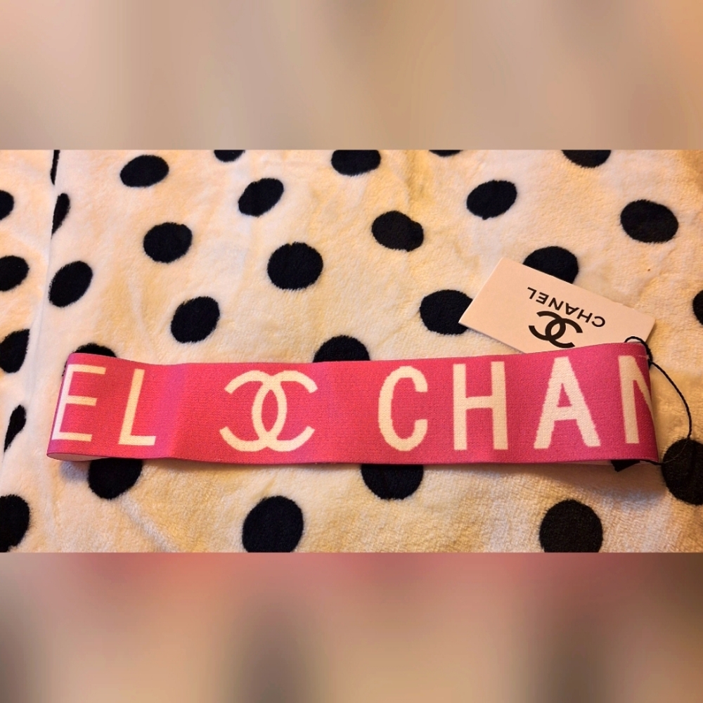 Nwt pink headband